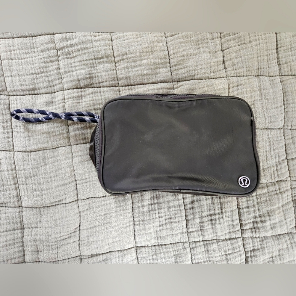 Lululemon athletica Green Travel Bag